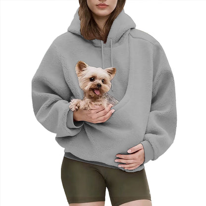 The Heartpouch Hoodie in Light Gray with a small dog in the front pouch